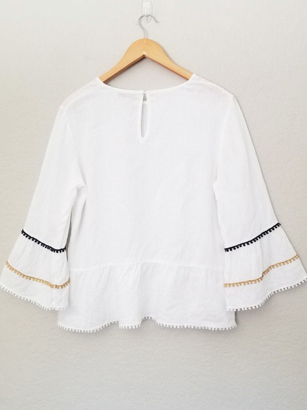 Purotatto 100% Linen Flax Blouse Top White Bell Sleeves Crochet Trim Italy 44 M - Picture 5 of 13